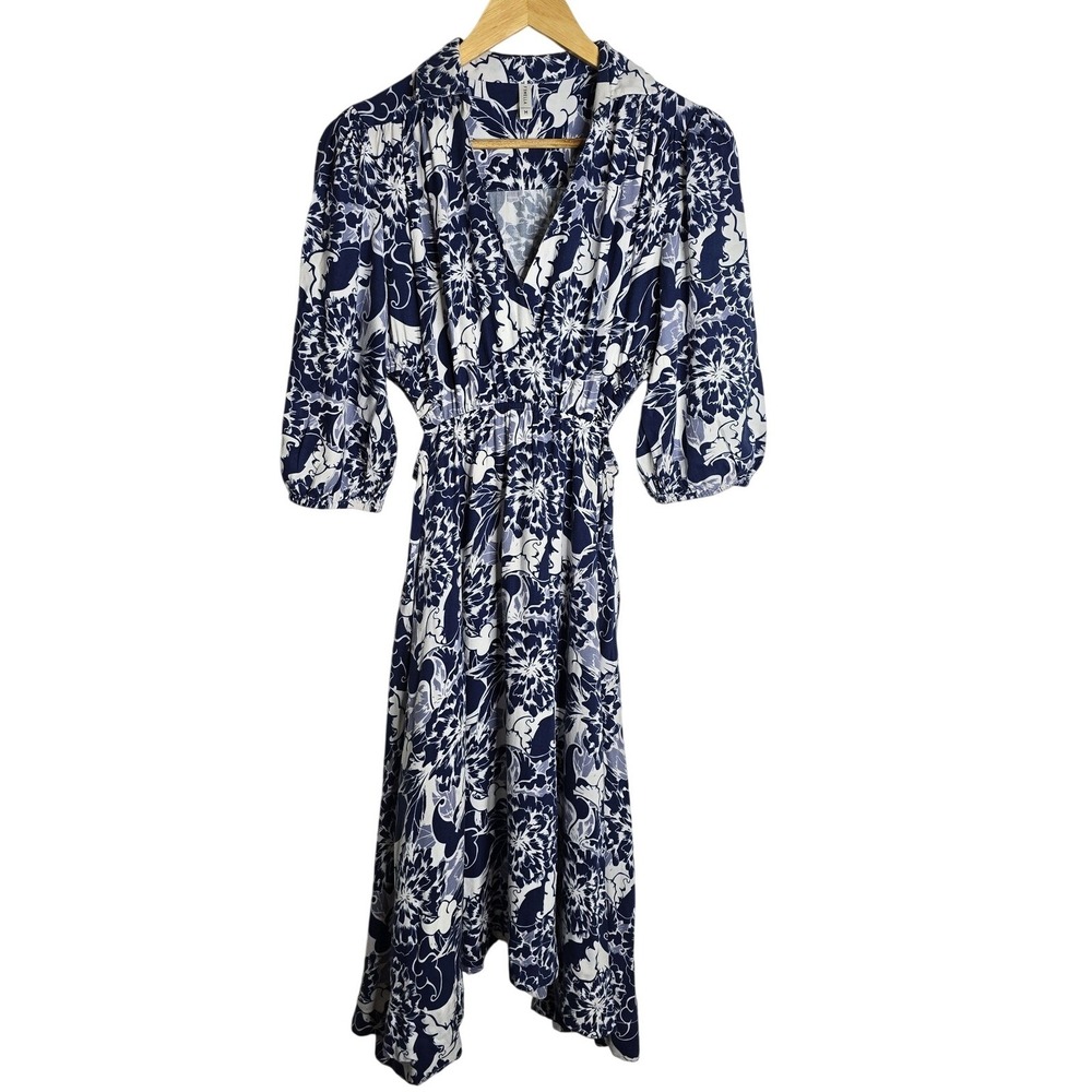 FEMELLA Navy Blue Floral Print Midi Dress‎ Women's Size M V Neck Smocked Waist